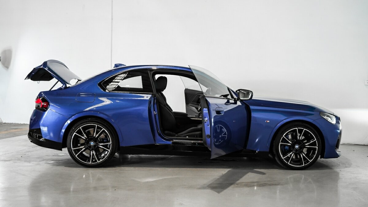 BMW 2 Series image 4