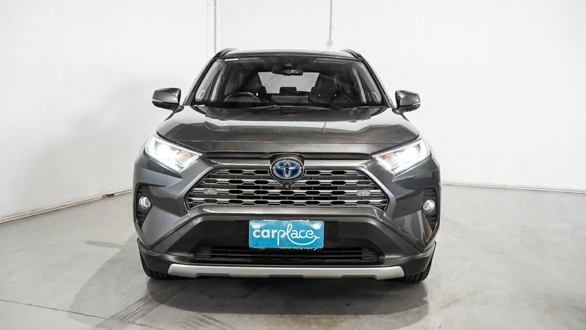 Toyota Rav4 image 2