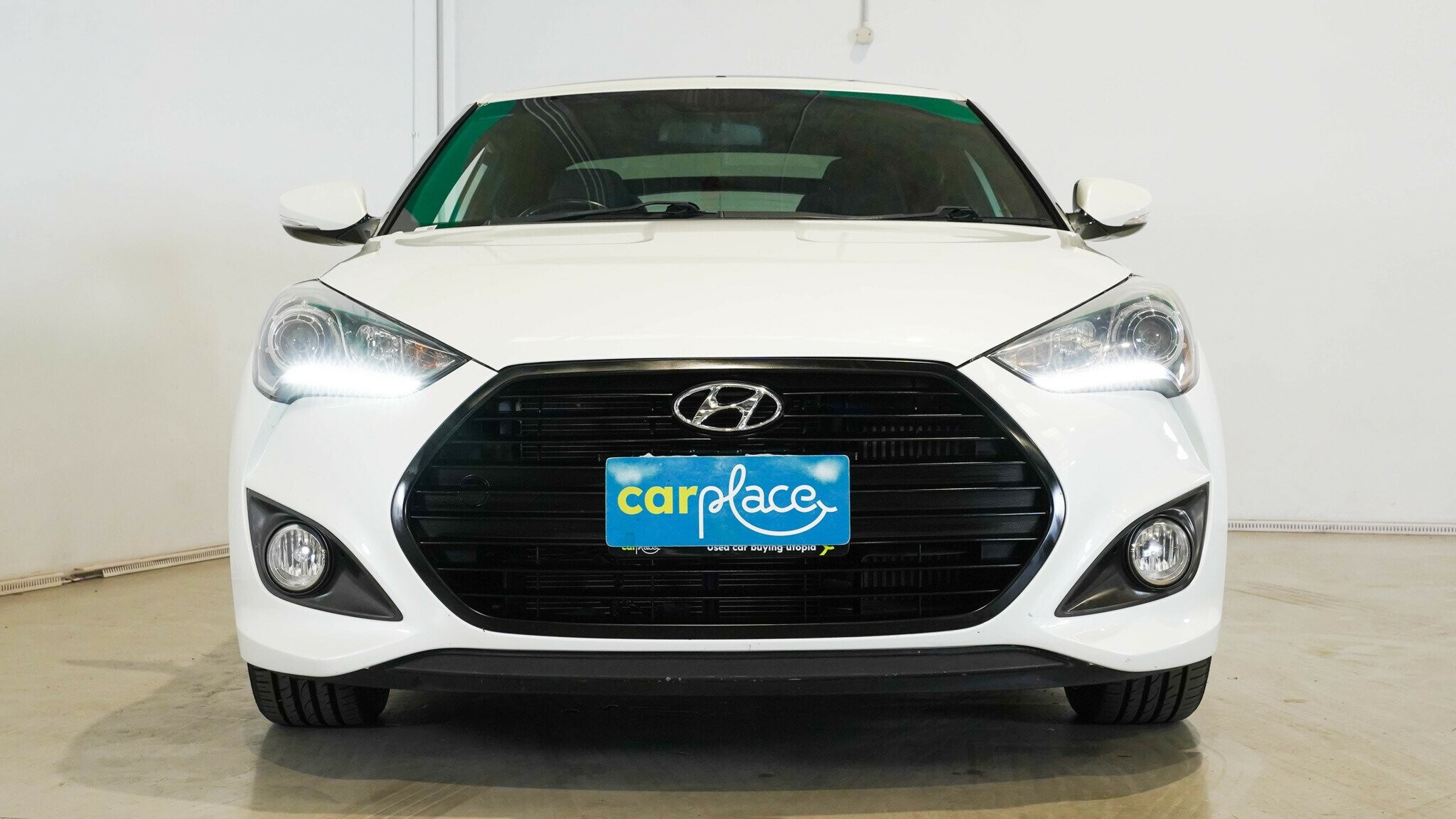 Hyundai Veloster image 2