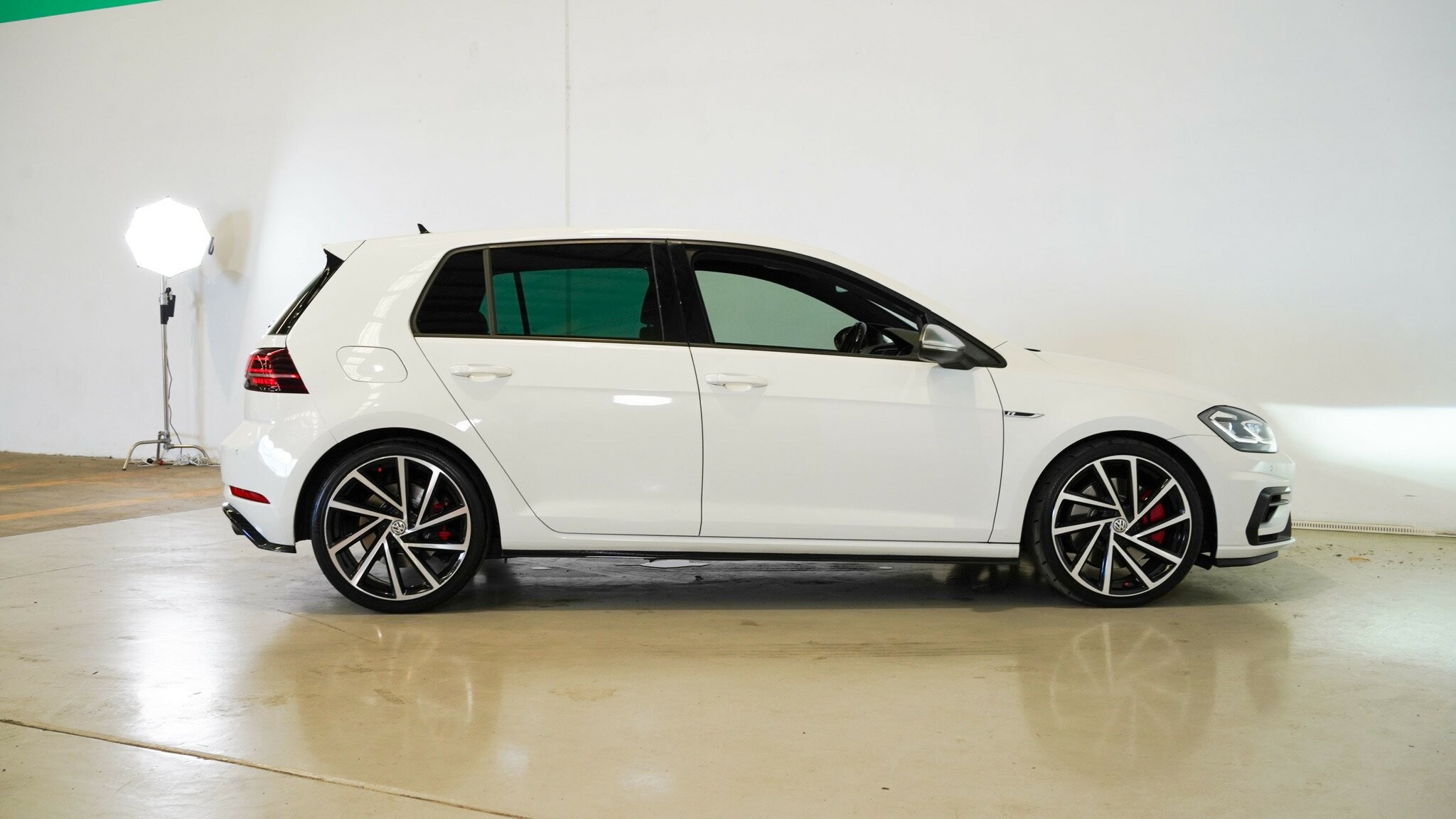 Volkswagen Golf image 3