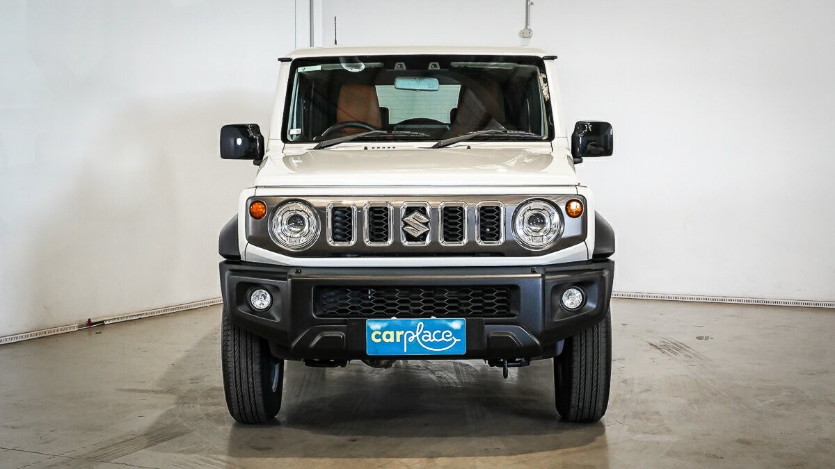 Suzuki Jimny image 2