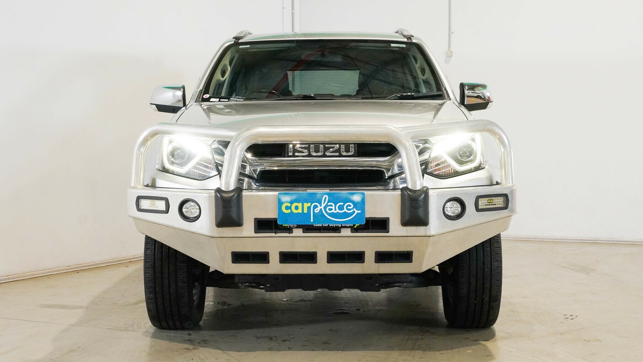 Isuzu Mu-x image 2