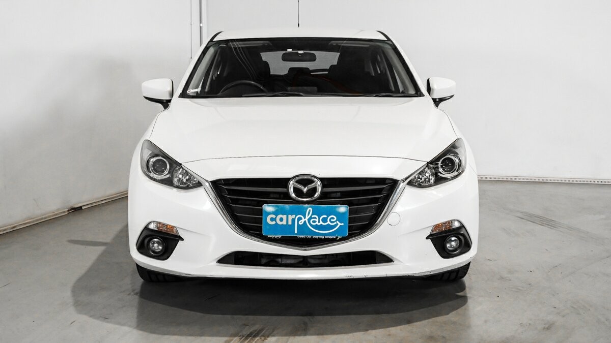 Mazda 3 image 2