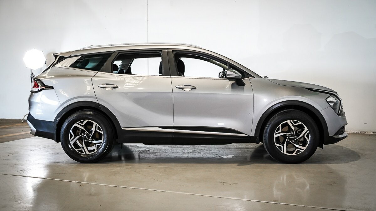 Kia Sportage image 3