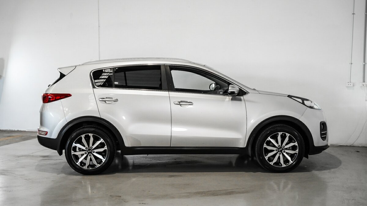 Kia Sportage image 3