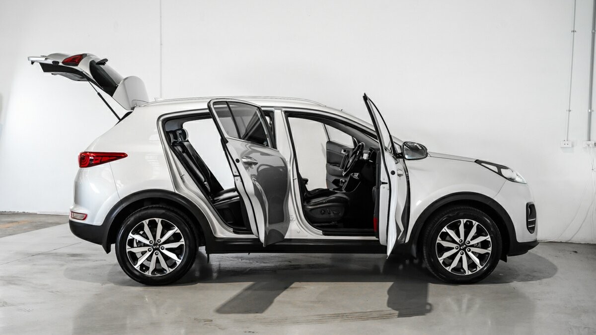 Kia Sportage image 4