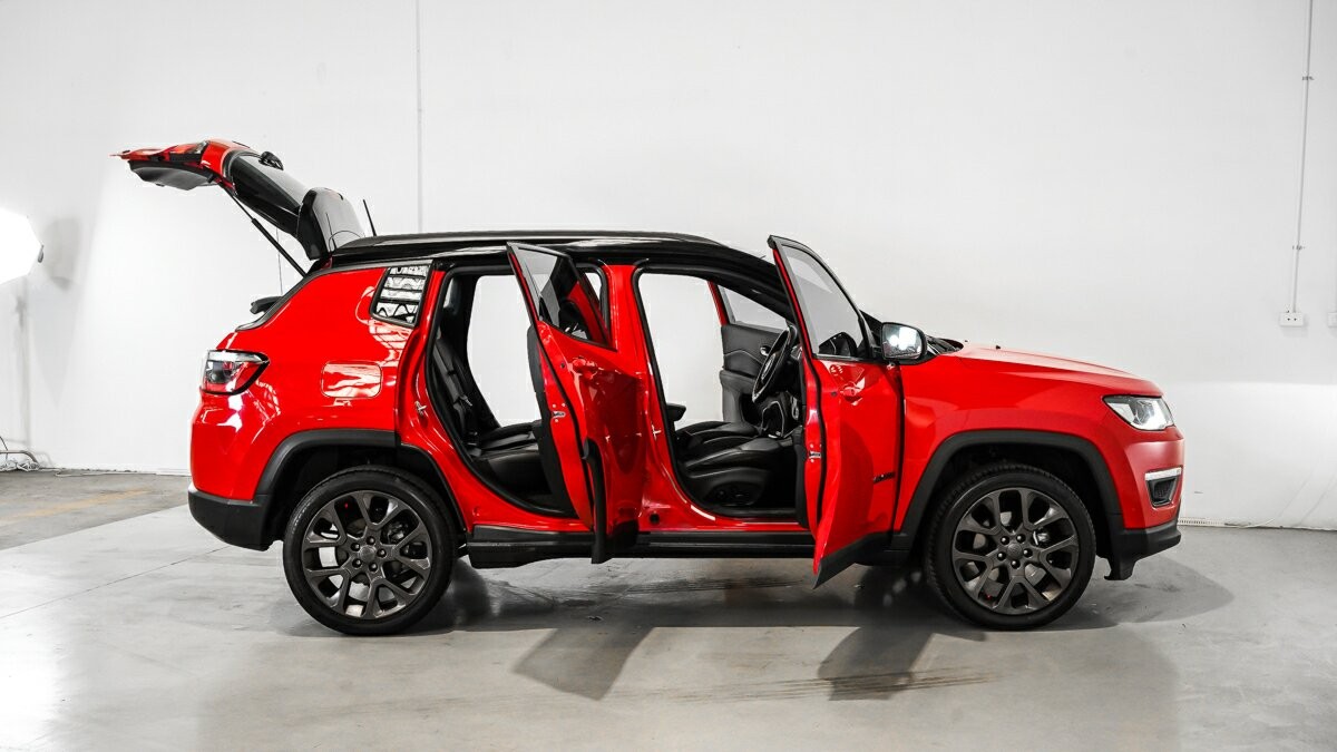 Jeep Compass image 4
