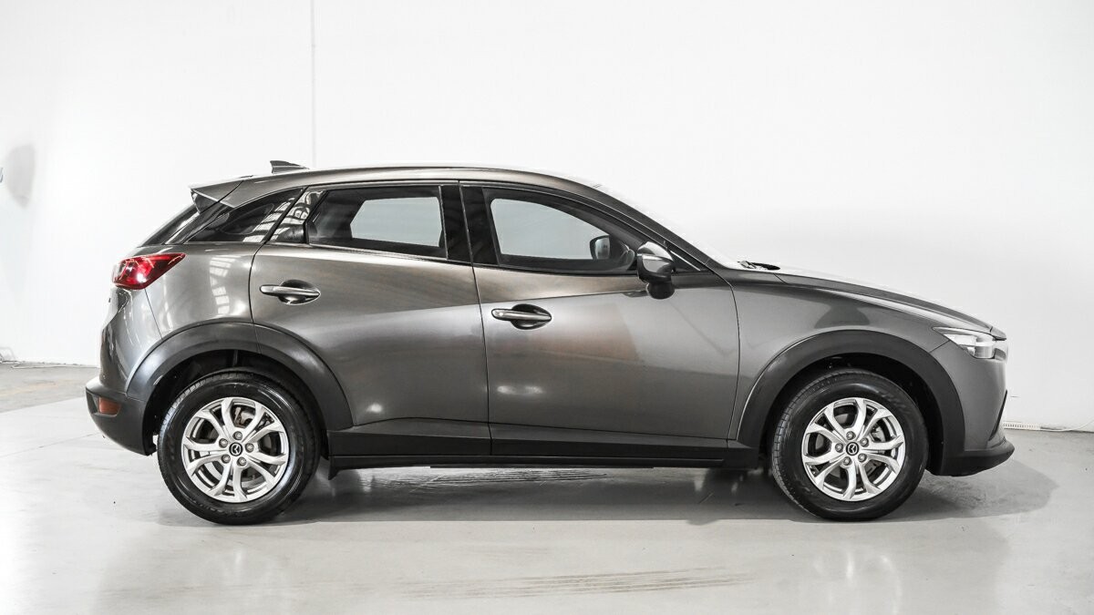 Mazda Cx-3 image 3