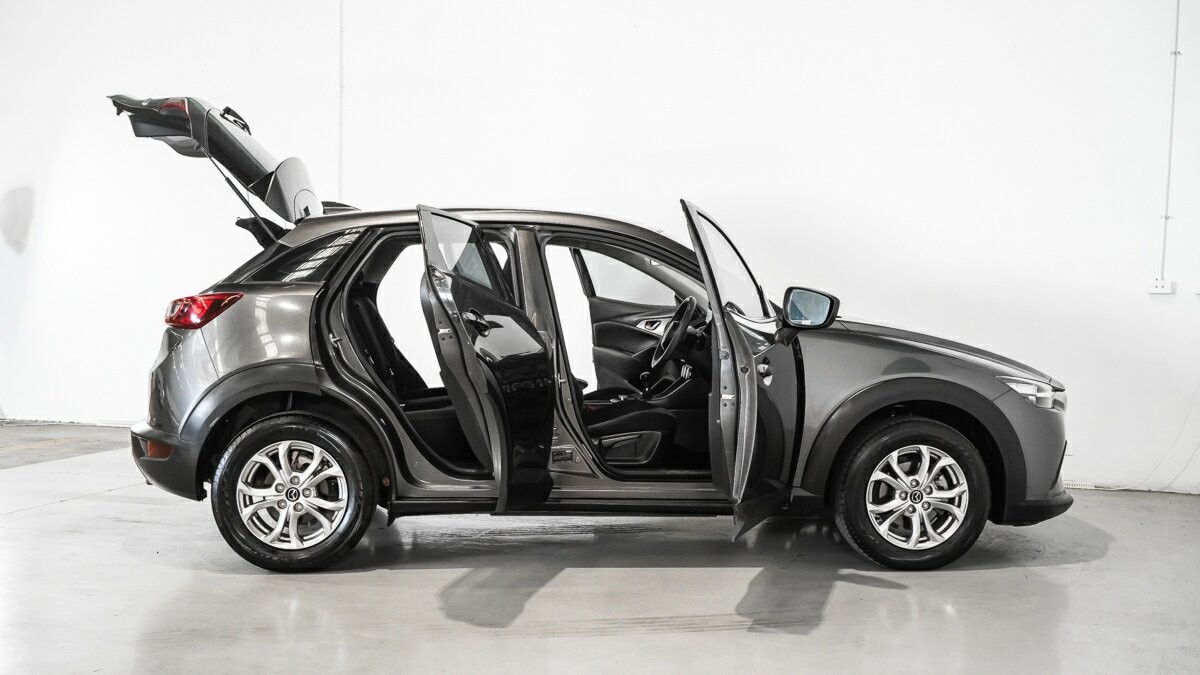 Mazda Cx-3 image 4