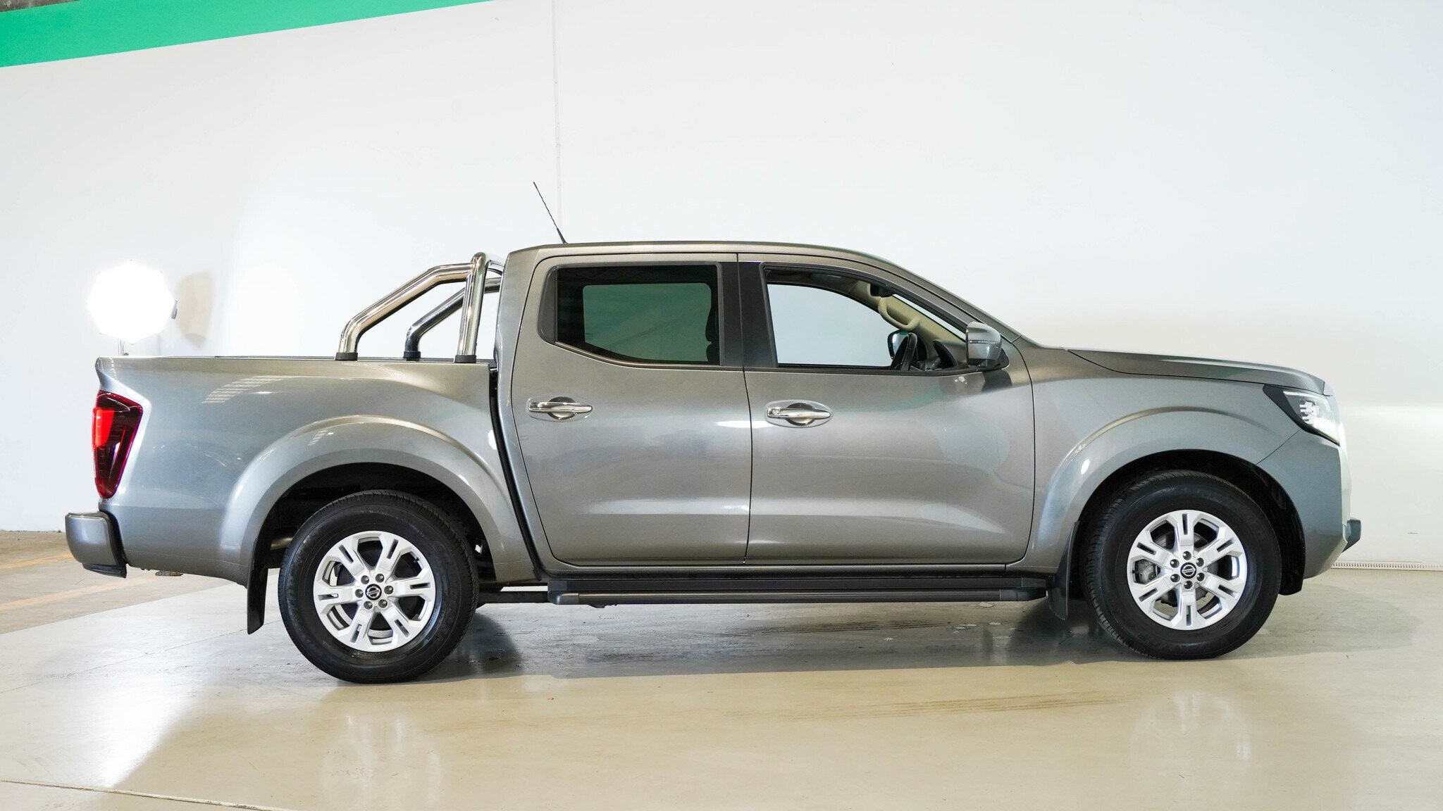 Nissan Navara image 3