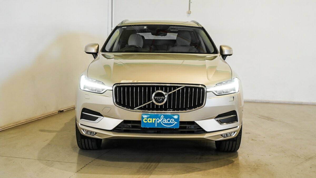 Volvo Xc60 image 2