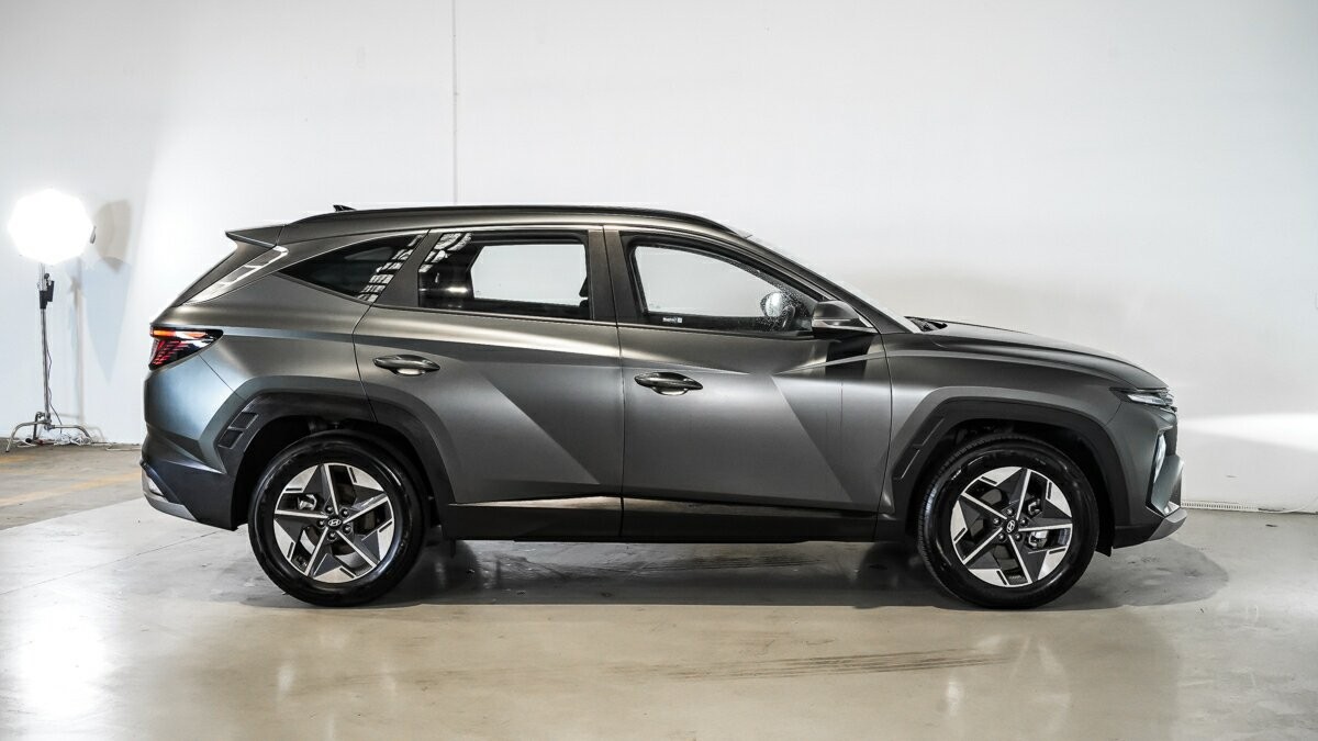 Hyundai Tucson image 3