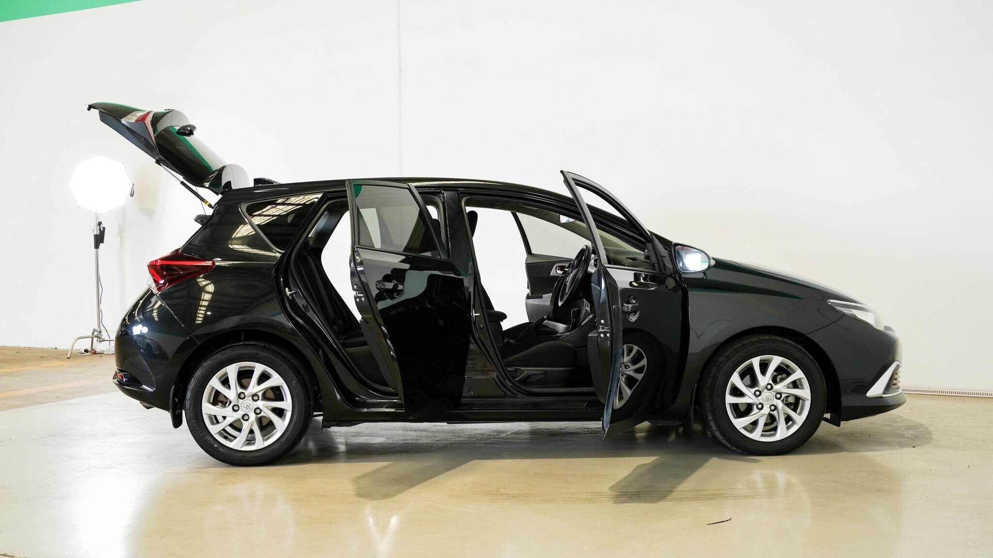 Toyota Corolla image 4