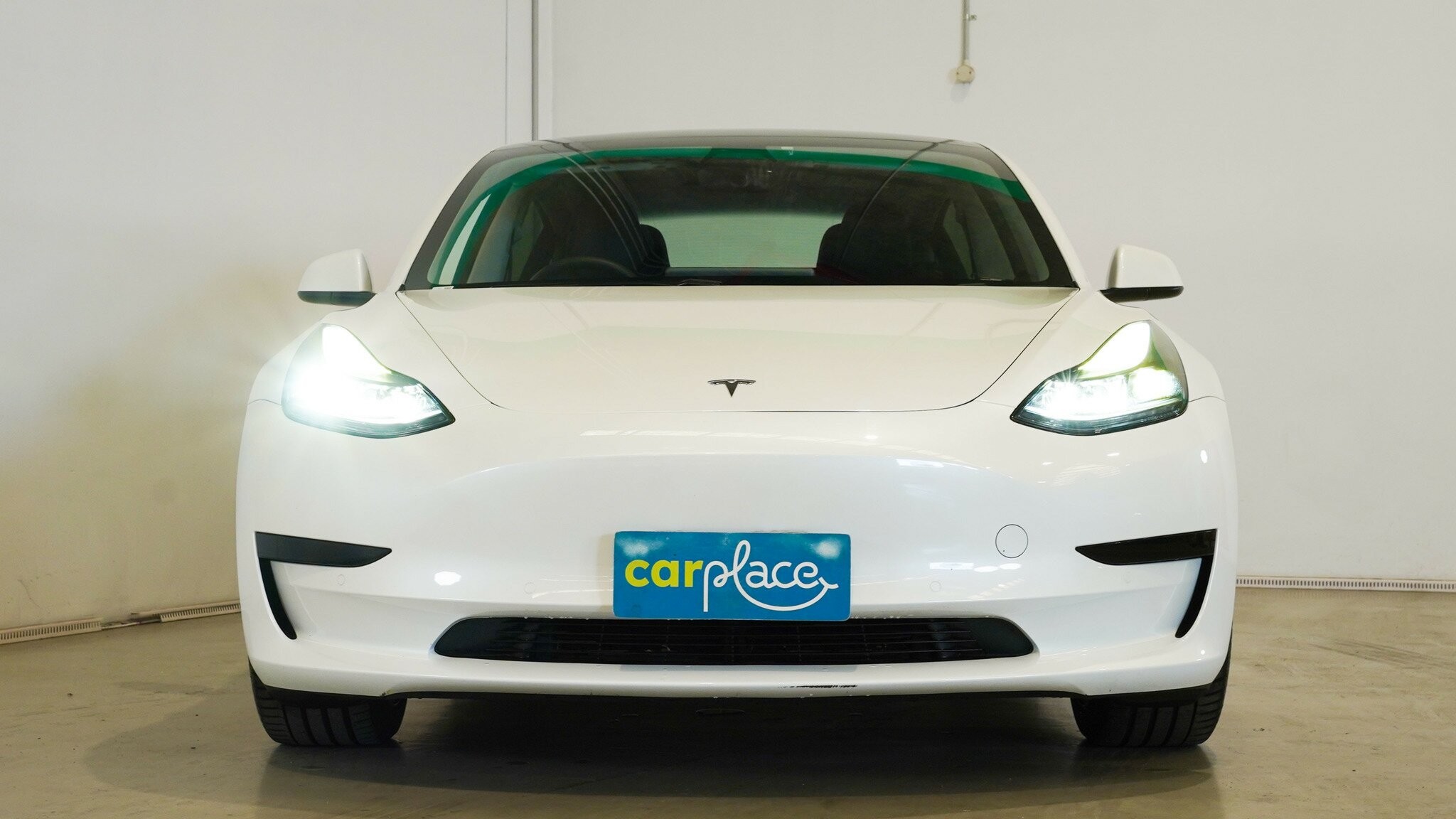 Tesla Model 3 image 2