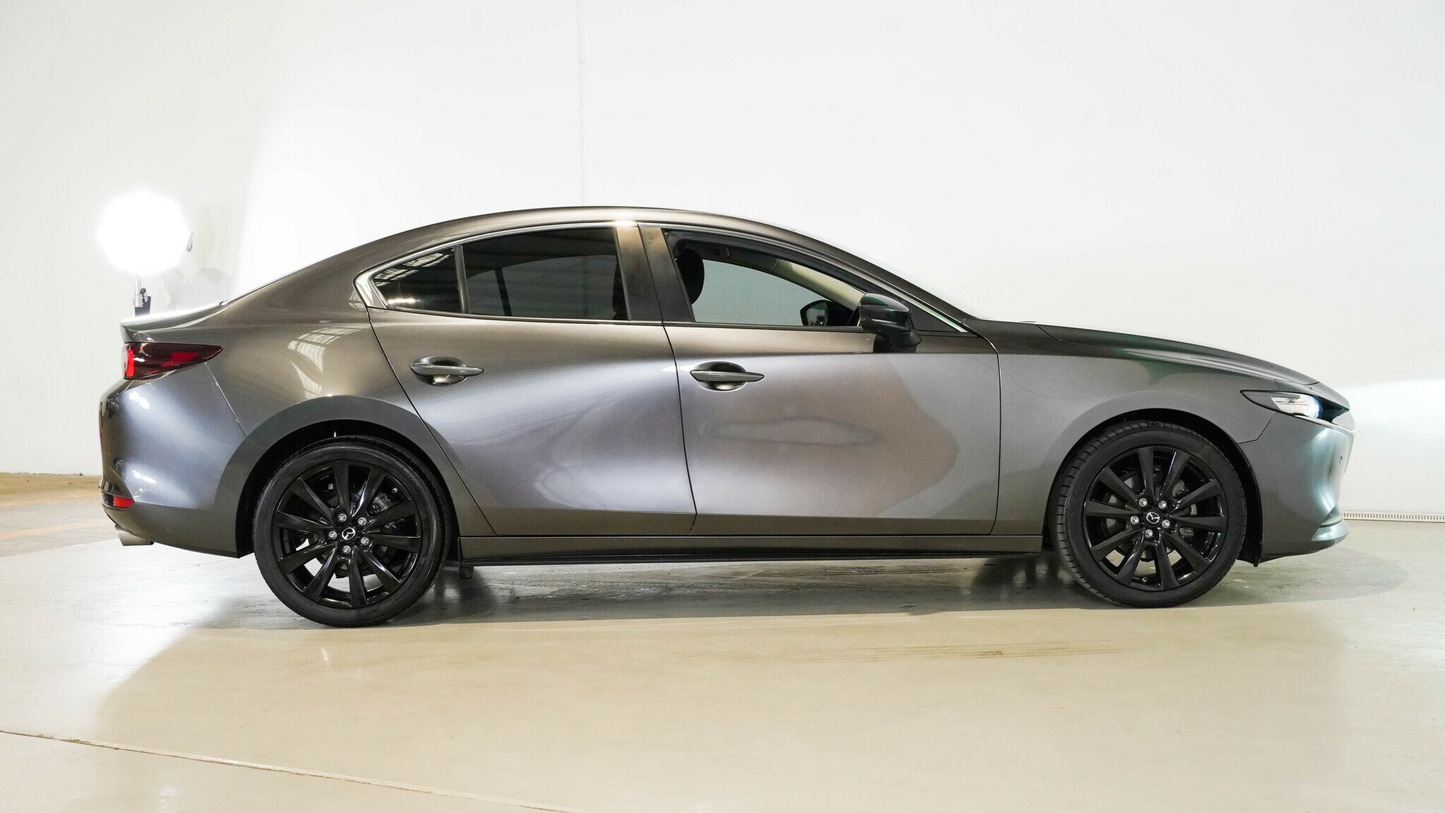 Mazda 3 image 3