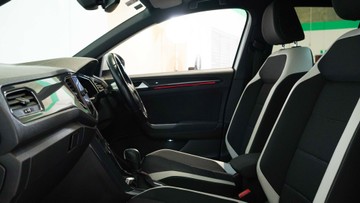 https://vehicle-cdn.autoleague.cloud/34110_1208753_17.jpg
