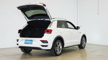 https://vehicle-cdn.autoleague.cloud/34110_1208753_9.jpg