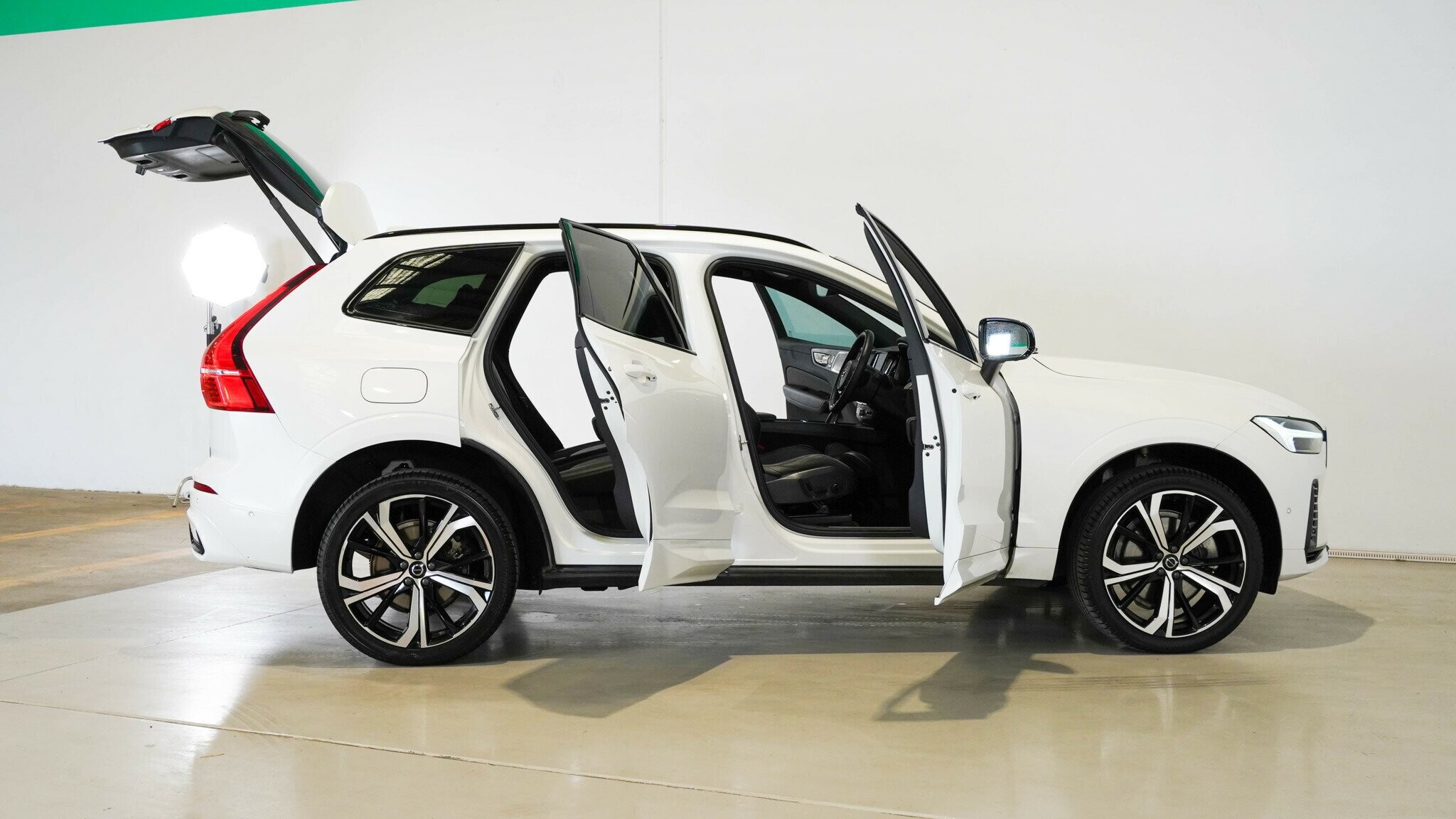 Volvo Xc60 image 4