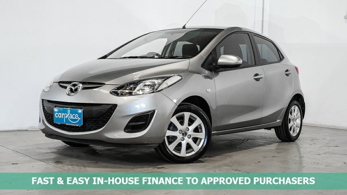 Mazda 2 image 1