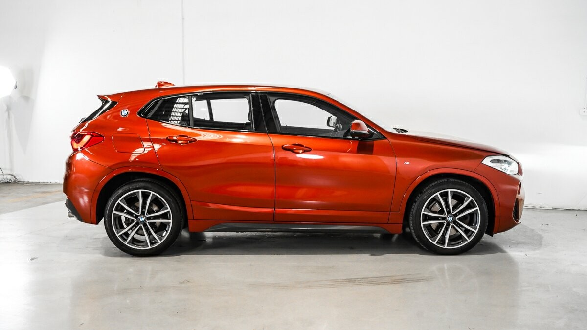 BMW X2 image 3