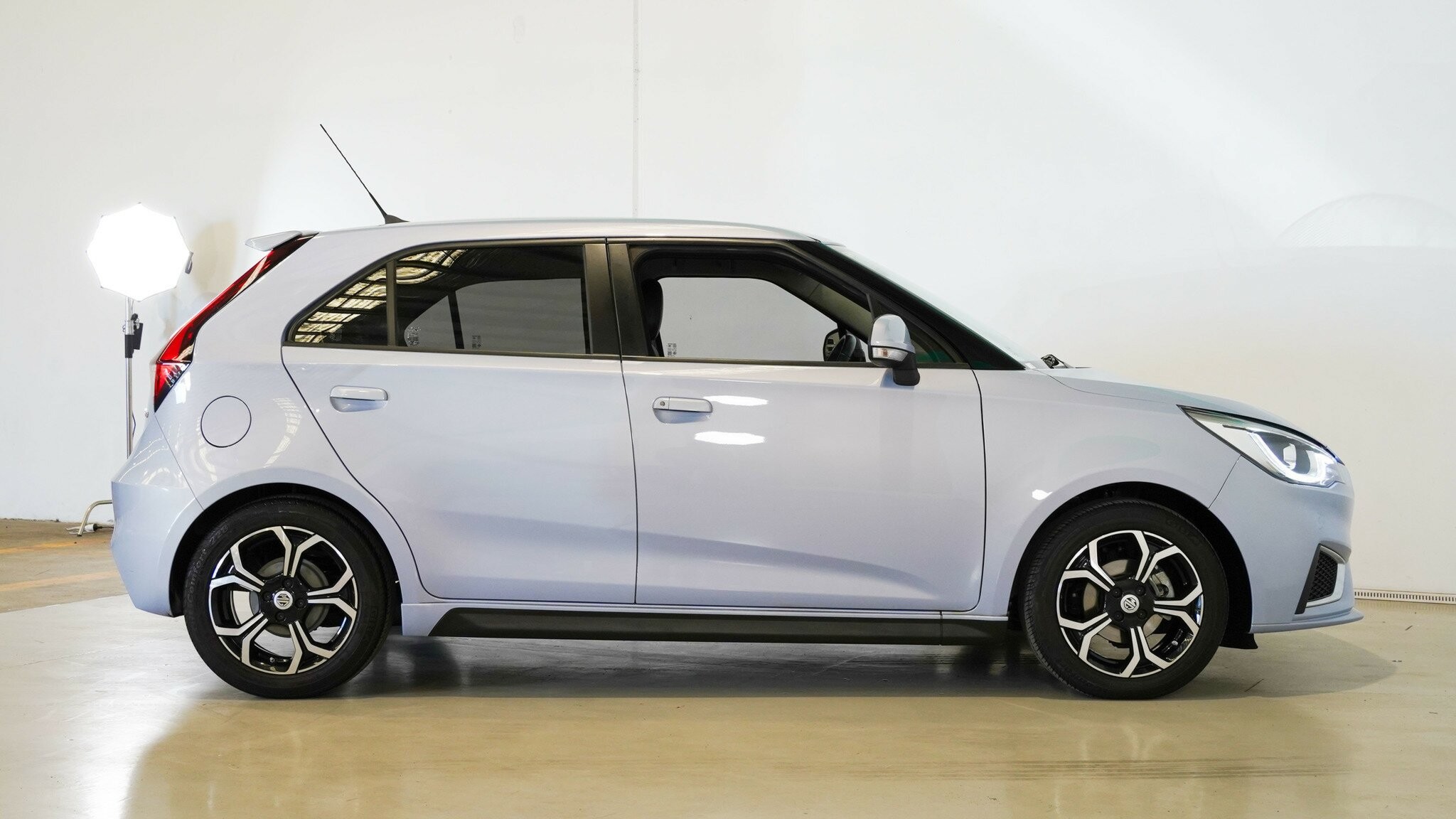 MG Mg3 image 3