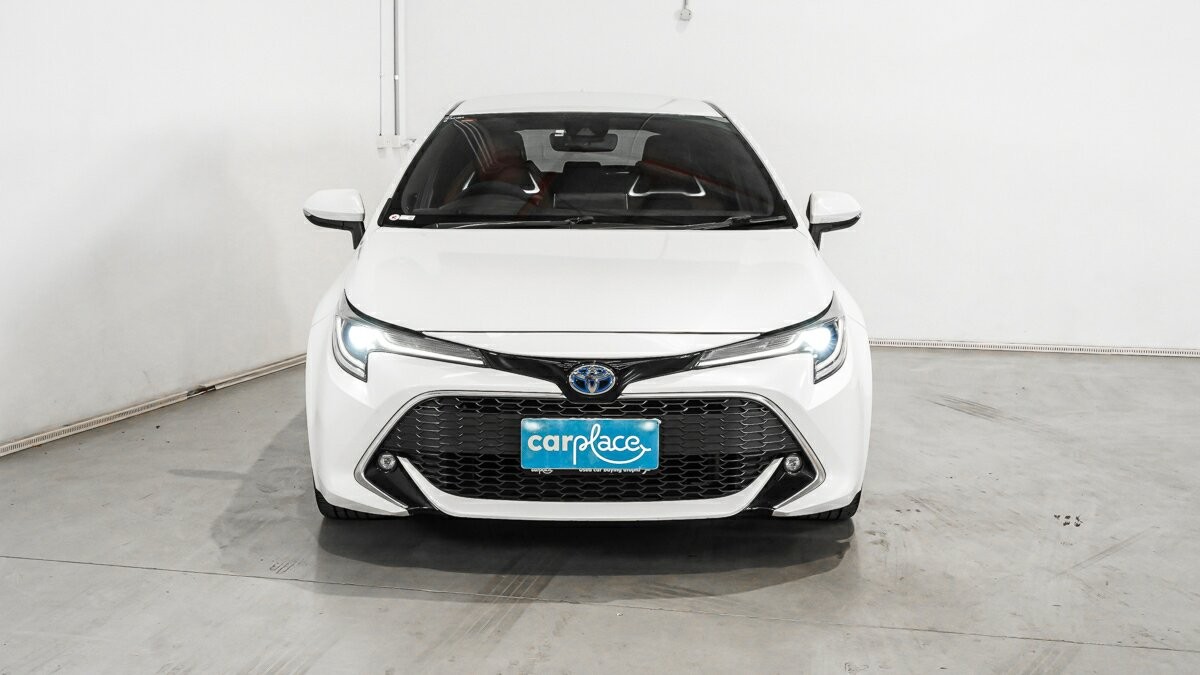 Toyota Corolla image 2