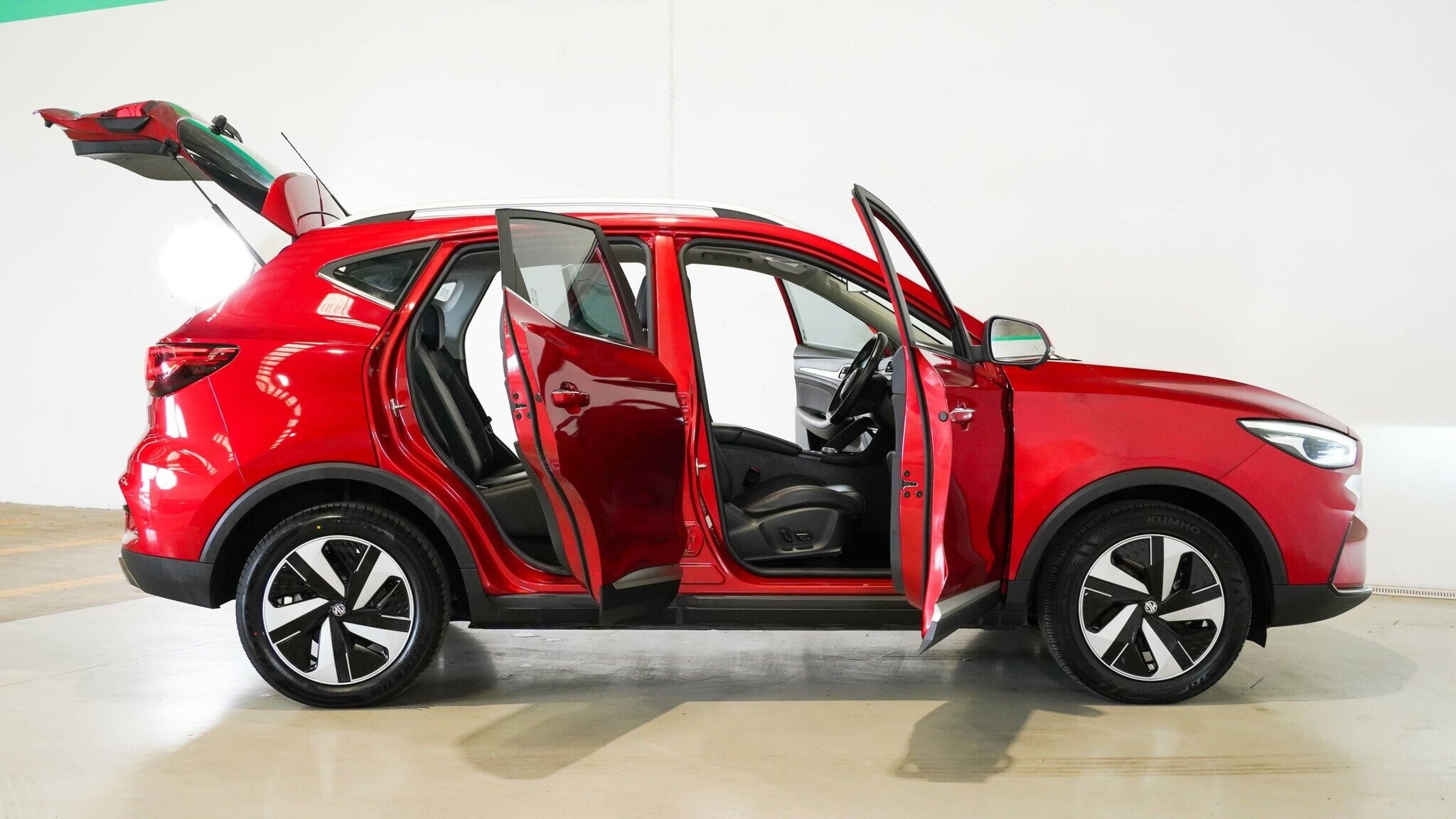 MG Zs Ev image 4