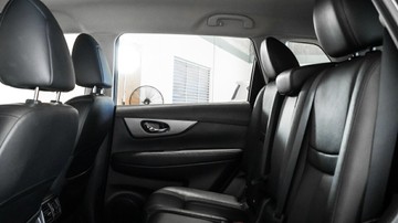 https://vehicle-cdn.autoleague.cloud/34110_1208789_19.jpg
