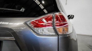 https://vehicle-cdn.autoleague.cloud/34110_1208789_24.jpg
