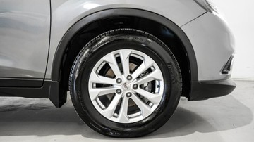 https://vehicle-cdn.autoleague.cloud/34110_1208789_25.jpg