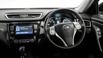 https://vehicle-cdn.autoleague.cloud/34110_1208789_26.jpg