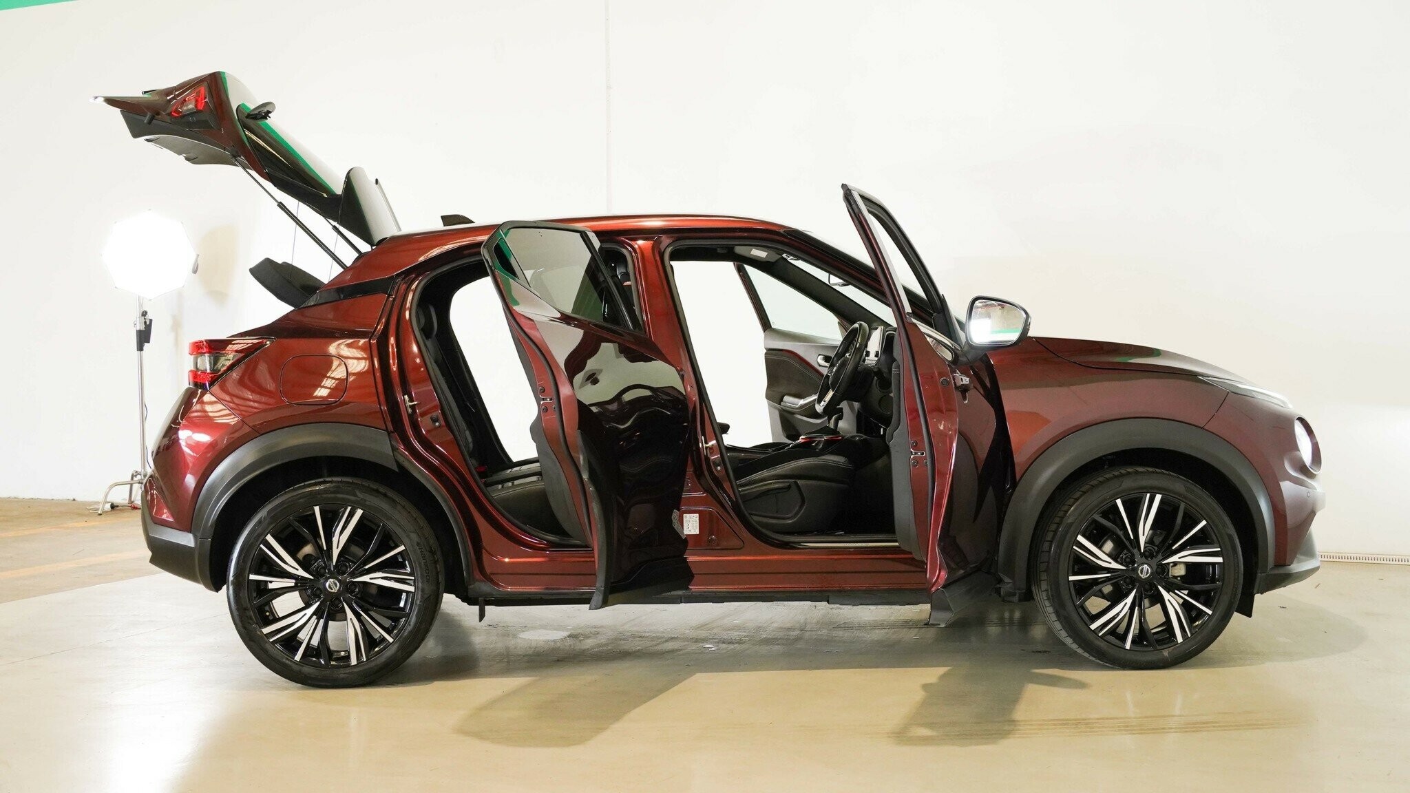 Nissan Juke image 4