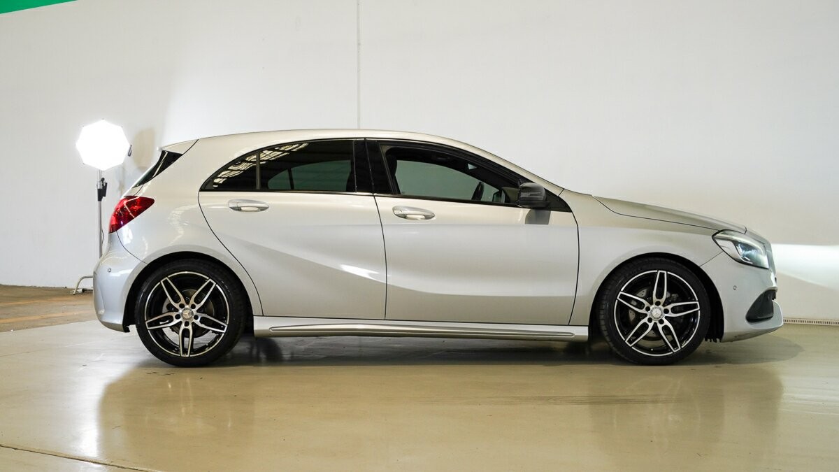 Mercedes Benz A-class image 3