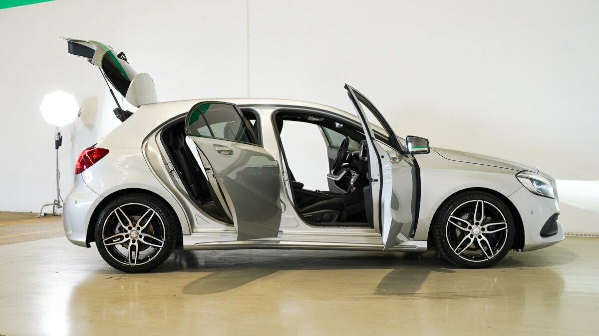 Mercedes Benz A-class image 4