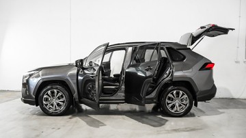 https://vehicle-cdn.autoleague.cloud/34110_1208815_15.jpg