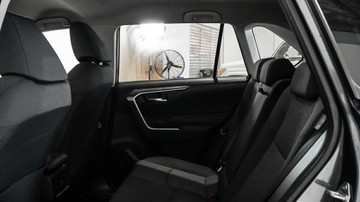 https://vehicle-cdn.autoleague.cloud/34110_1208815_18.jpg