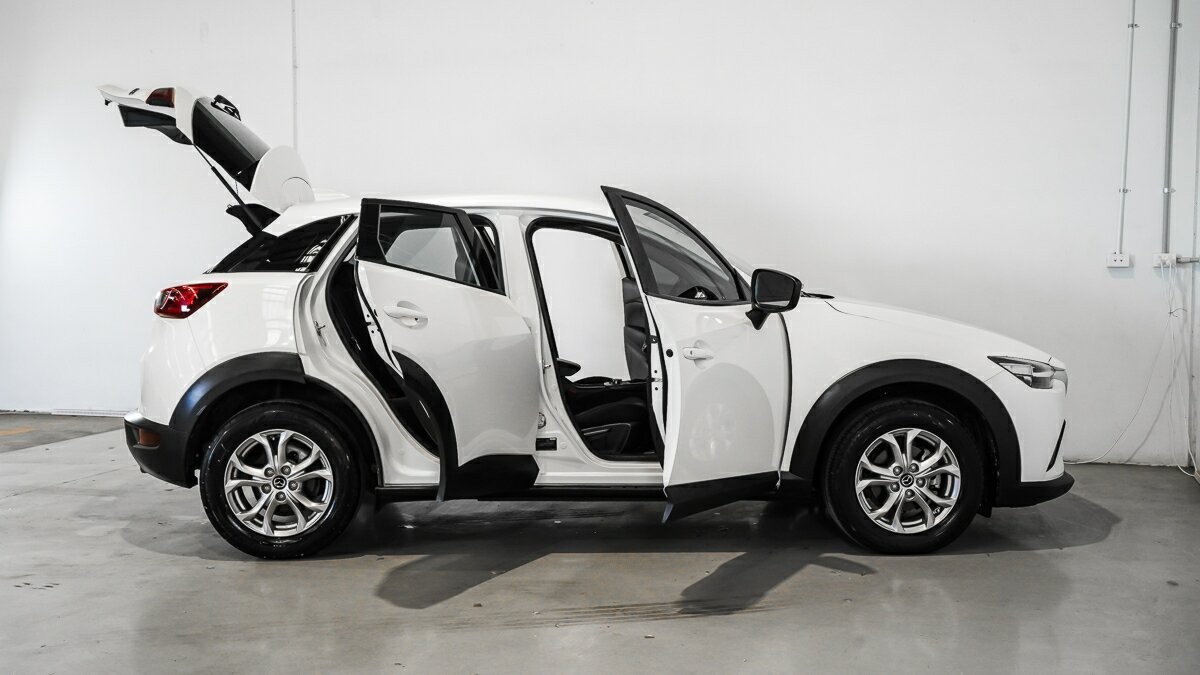 Mazda Cx-3 image 4