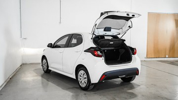 https://vehicle-cdn.autoleague.cloud/34110_1208820_14.jpg