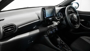 https://vehicle-cdn.autoleague.cloud/34110_1208820_17.jpg