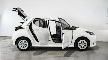 https://vehicle-cdn.autoleague.cloud/34110_1208820_4.jpg