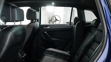 https://vehicle-cdn.autoleague.cloud/34110_1208826_19.jpg