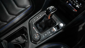 https://vehicle-cdn.autoleague.cloud/34110_1208826_32.jpg