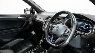 https://vehicle-cdn.autoleague.cloud/34110_1208826_5.jpg
