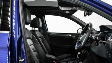 https://vehicle-cdn.autoleague.cloud/34110_1208826_6.jpg
