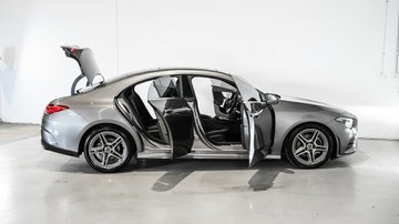 https://vehicle-cdn.autoleague.cloud/34110_1208832_4.jpg