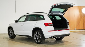 https://vehicle-cdn.autoleague.cloud/34110_1208833_14.jpg