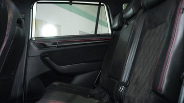 https://vehicle-cdn.autoleague.cloud/34110_1208833_19.jpg