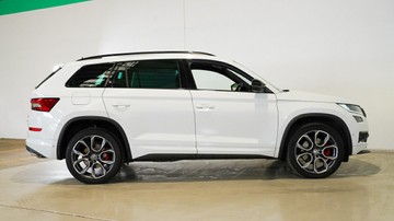 https://vehicle-cdn.autoleague.cloud/34110_1208833_3.jpg