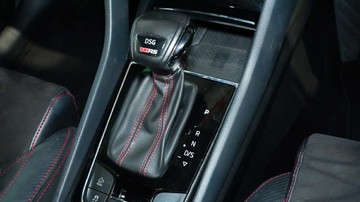 https://vehicle-cdn.autoleague.cloud/34110_1208833_32.jpg