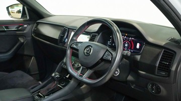 https://vehicle-cdn.autoleague.cloud/34110_1208833_5.jpg